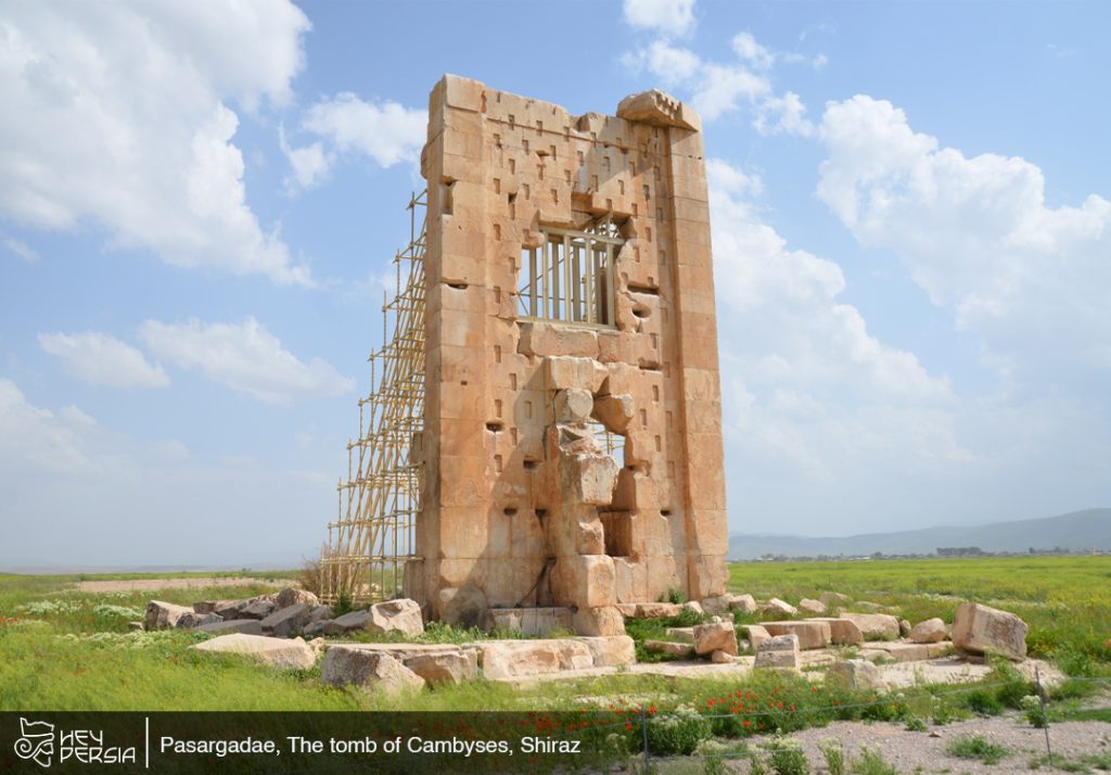 Pasargadae's Tomb: The tomb of Cambyses