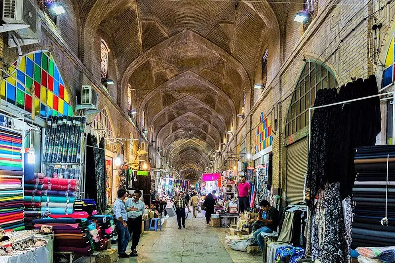 Qeysarieh Lar Bazaar in Iran