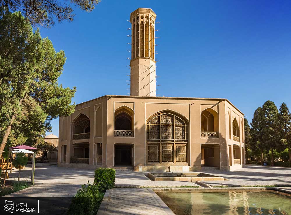 How was Dowlat Abad garden of Yazd built?