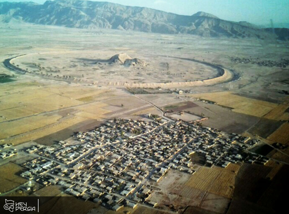 The gates of the ancient city of Darabgerd