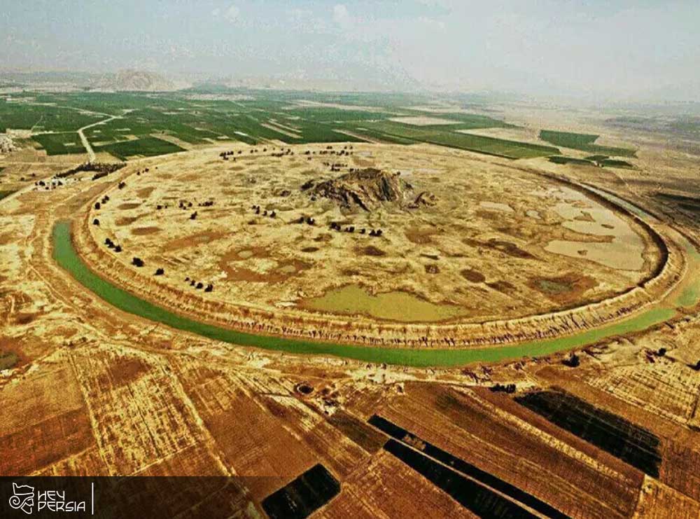 Where is the ancient city of Darabgerd?