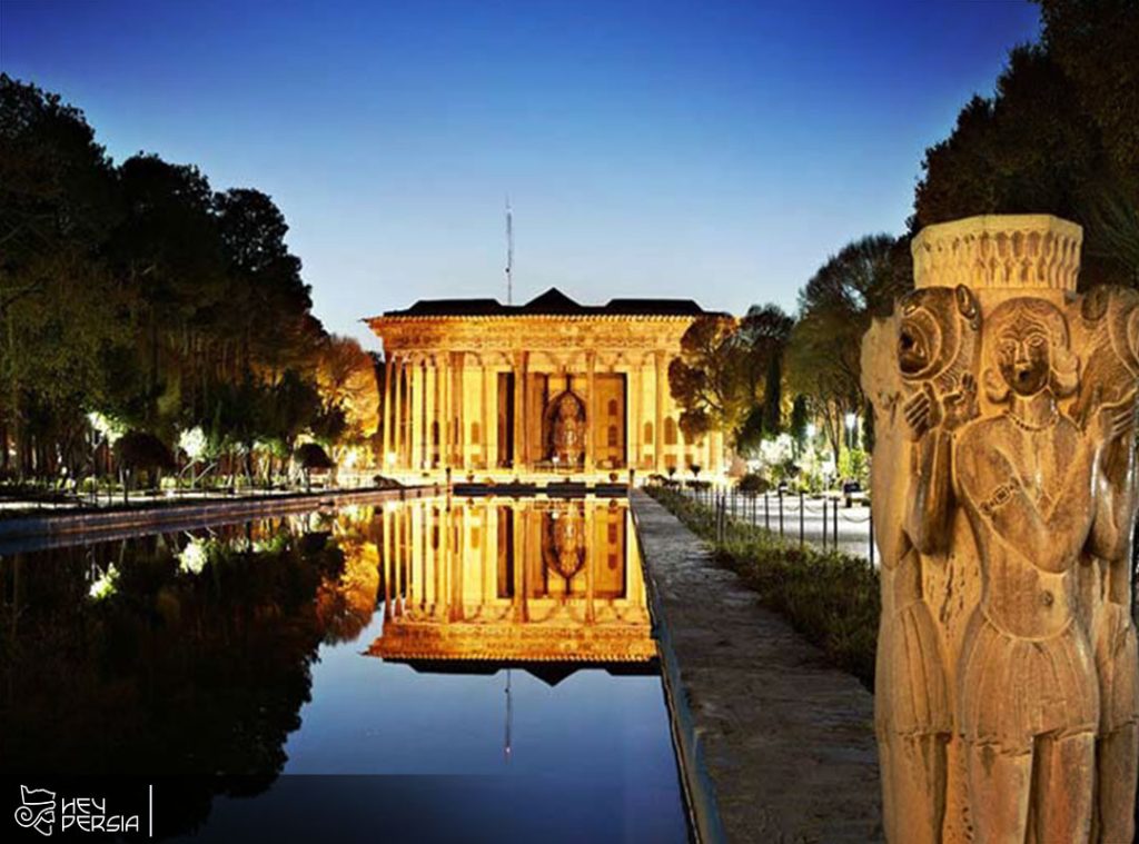 Entrances and Chehel Sotoun Garden